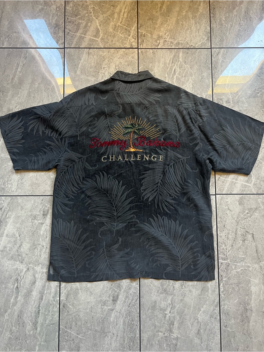 Tommy Bahama Challenge Mens Black 100%Silk Jacquard Hawaiian Shirt Embroidered L